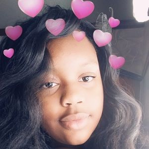 Meet your Posher, April